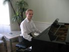 Petr Bazala - Akordeon a klavír pomáhá